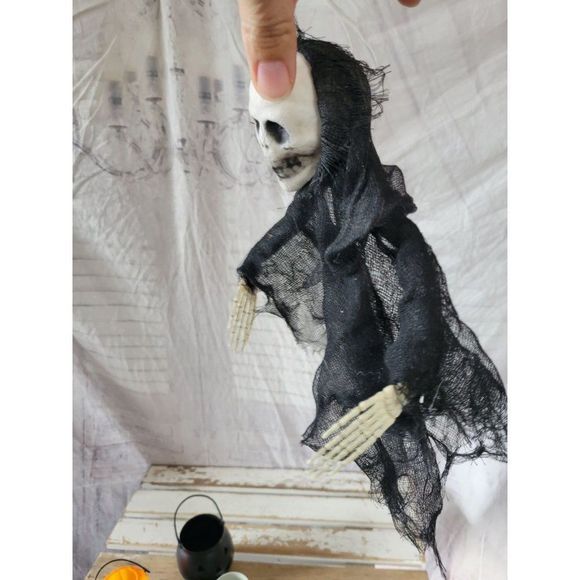 Pumpkin mini basket Grim reaper skeleton Halloween decor home set - Picture 3 of 9